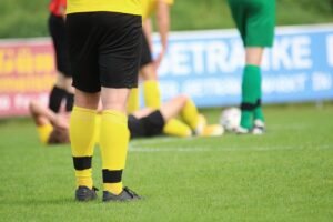 子供がサッカーで怪我をした後の復帰期間はどのくらい？