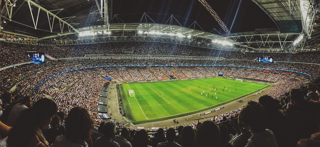 サッカーで捻挫した時のつえの使い方は？