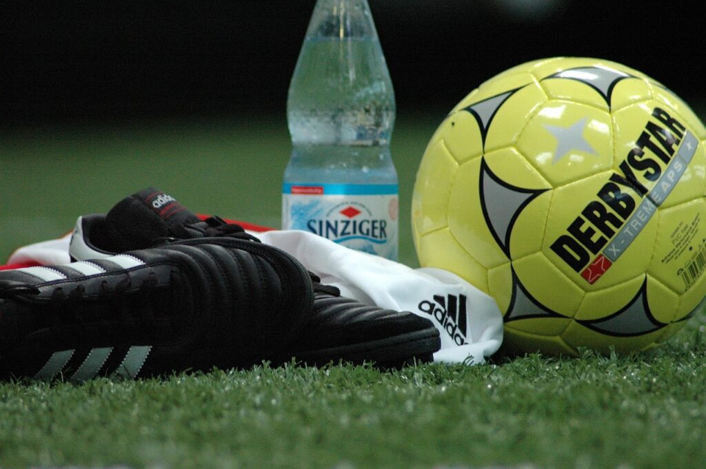 小学生におすすめのサッカーシューズメーカーはどこ？