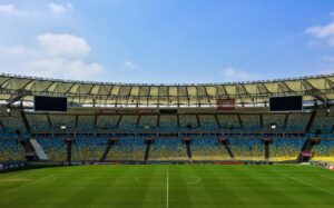 ジュニアサッカーにおけるオスグッド対策に効果的なストレッチと大腿四頭筋の重要性は？