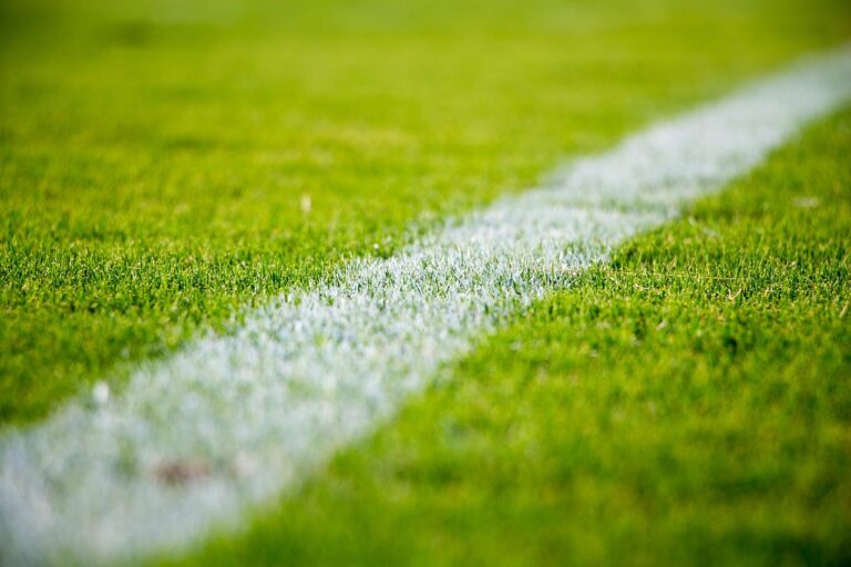 ジュニアサッカーでのけがの影響を減らす方法は？